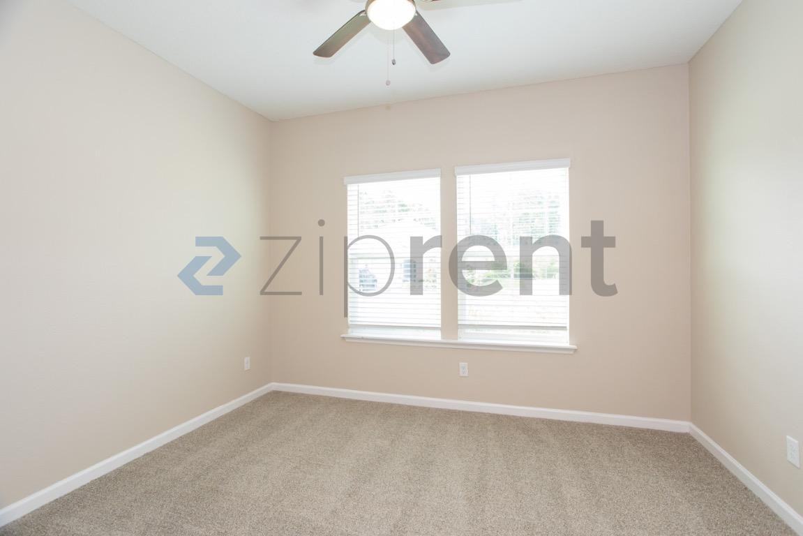 2116 Amberly Dr - Photo 6 of 32