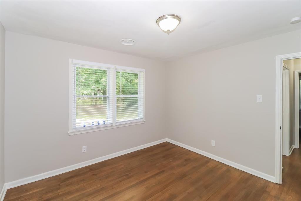 5113 Helene Rd - Photo 7 of 12
