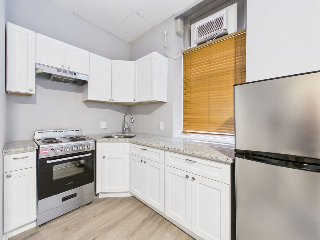 Morris Apartments - Photo 2 of 25
