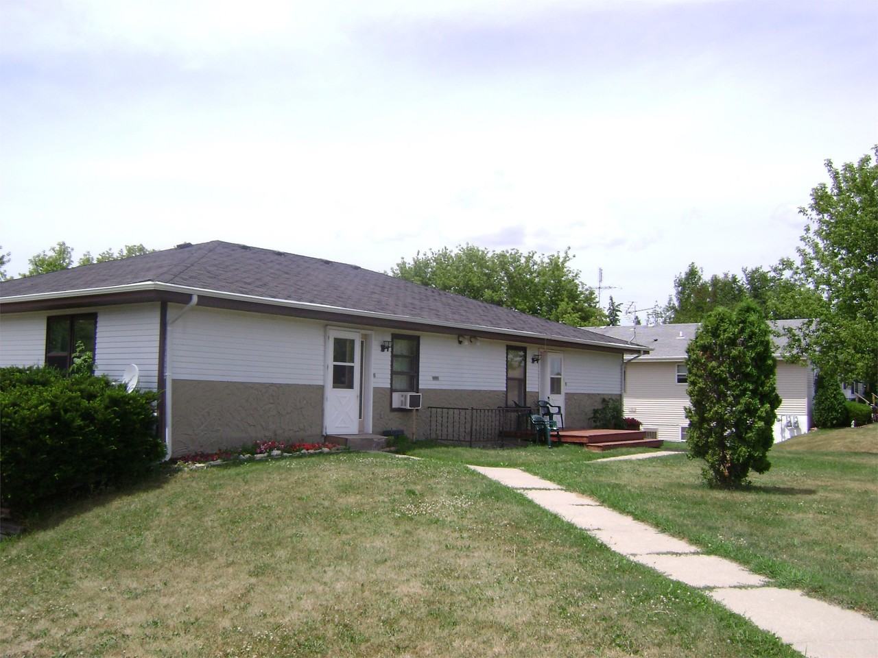 1 Amanda St #1 - Photo 3 of 11