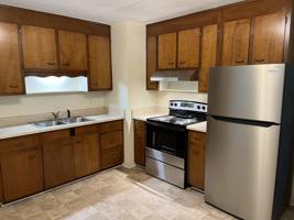 featured image of 109 W Blythe Cir #A