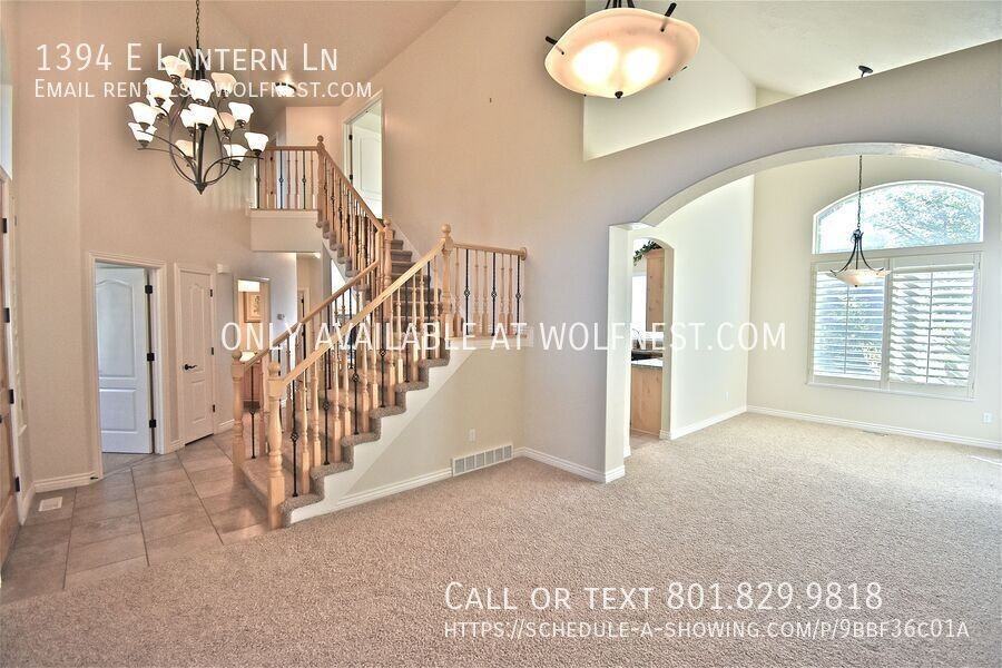 1394 E Lantern Ln - Photo 5 of 50