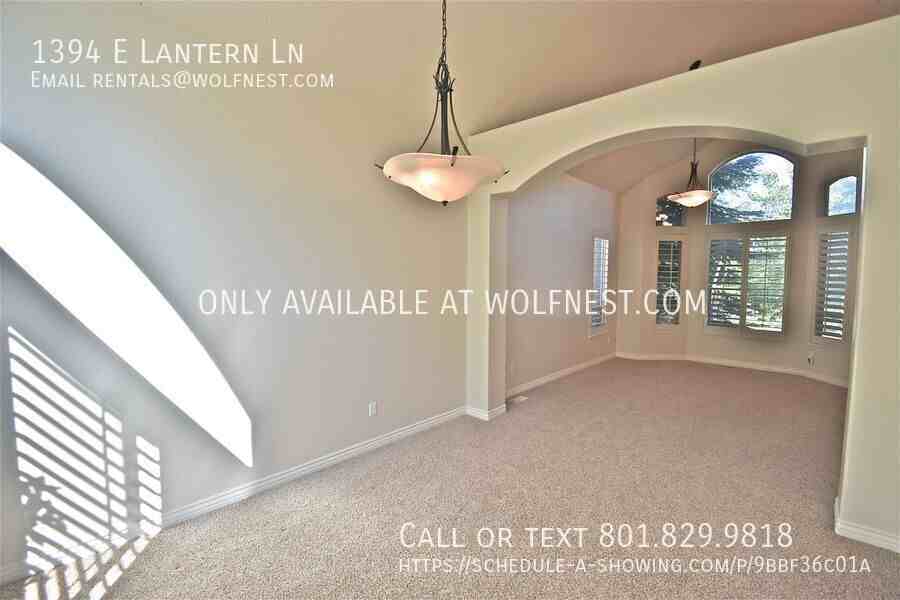 1394 E Lantern Ln - Photo 7 of 50