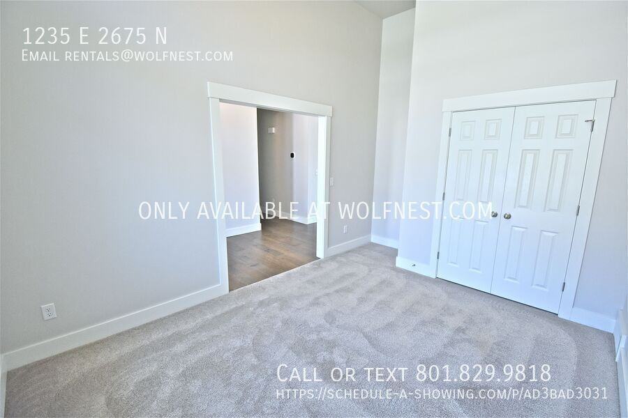 1235 E 2675 N - Photo 5 of 40