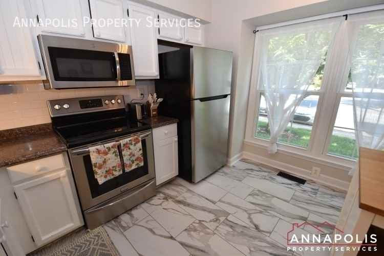 518 Bay Dale Ct - Photo 2 of 47