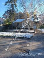 featured image of 1309 Clancy Ave