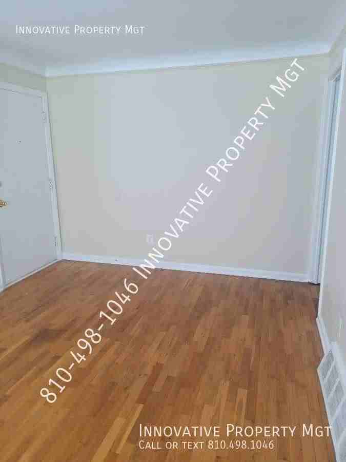 1309 Clancy Ave - Photo 3 of 14