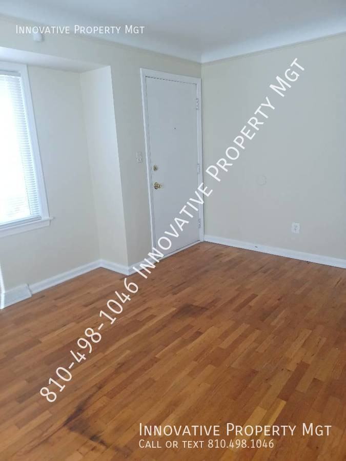 1309 Clancy Ave - Photo 5 of 14