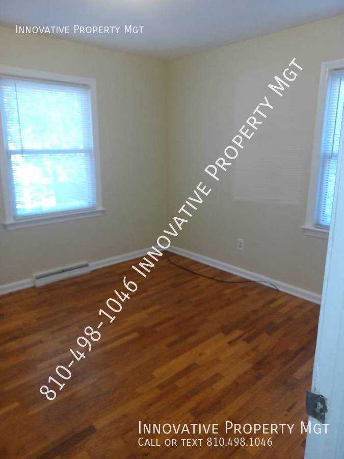 1309 Clancy Ave - Photo 6 of 14