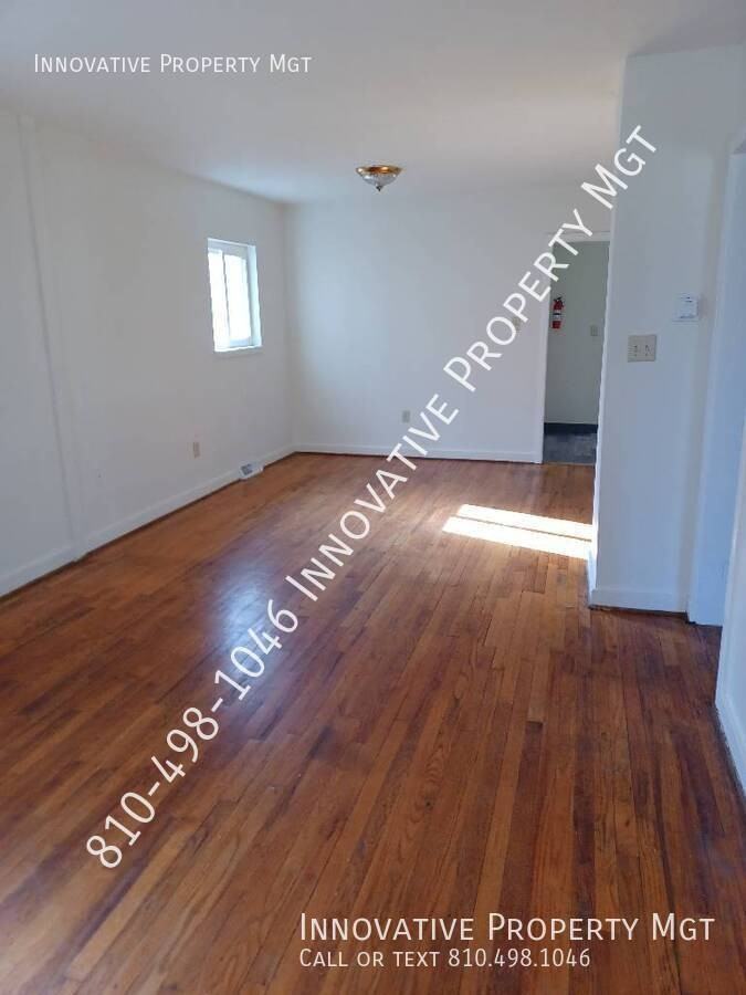 201 W Piper Ave - Photo 3 of 22