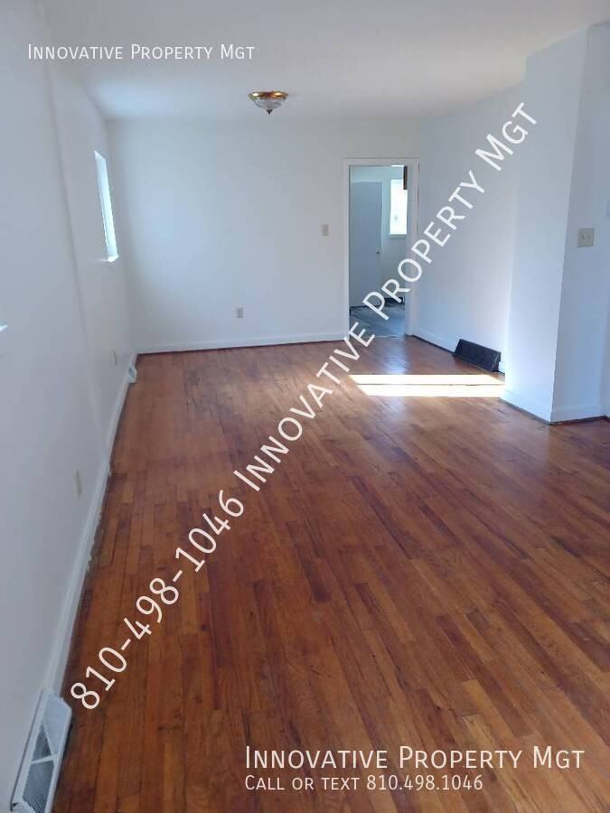 201 W Piper Ave - Photo 6 of 22
