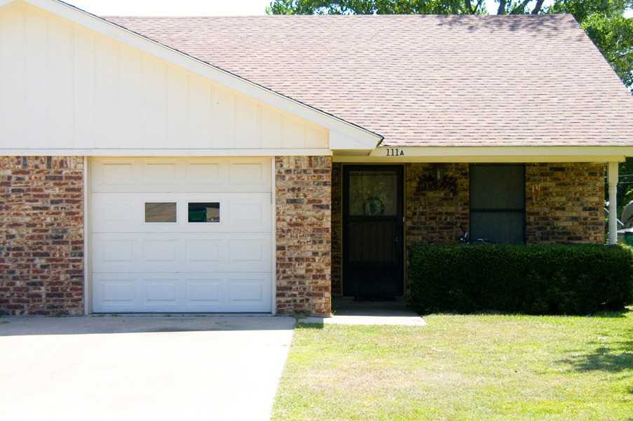 111A Willow Ln - Photo 3 of 11