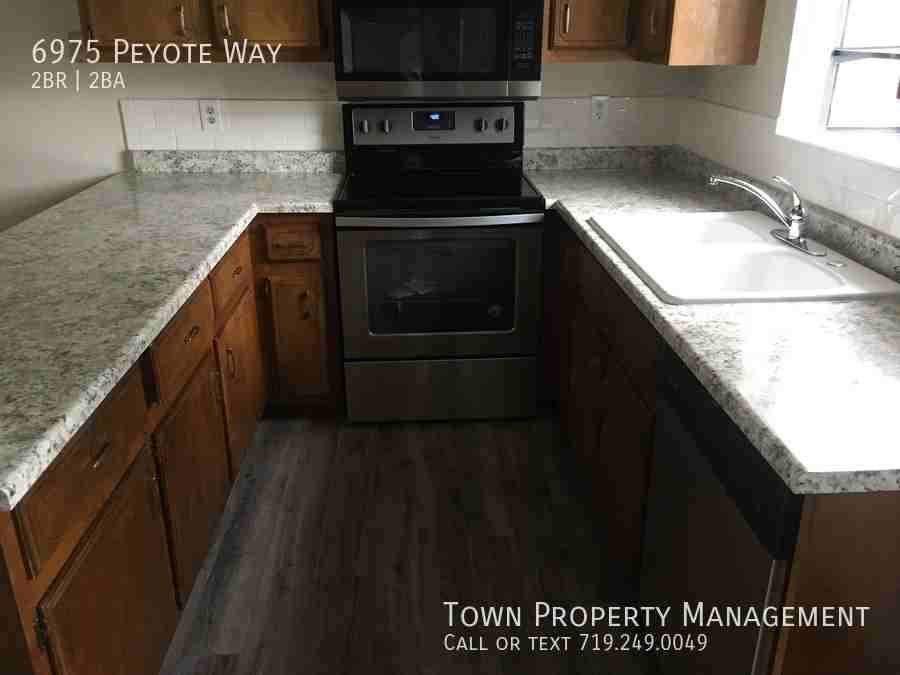 6975 Peyote Way - Photo 3 of 10