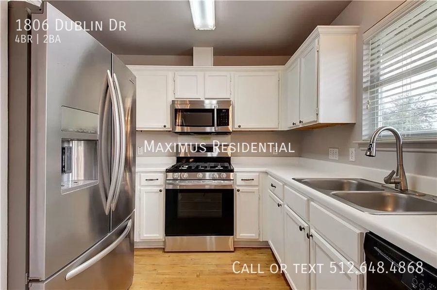 1806 Dublin Dr - Photo 6 of 25