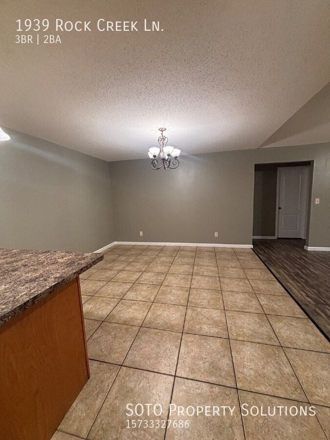 1939 Rock Creek Ln - Photo 6 of 13