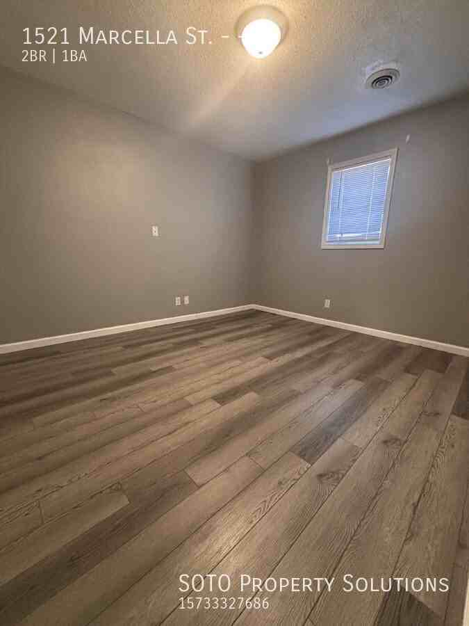 1521 Marcella St #1B - Photo 6 of 8