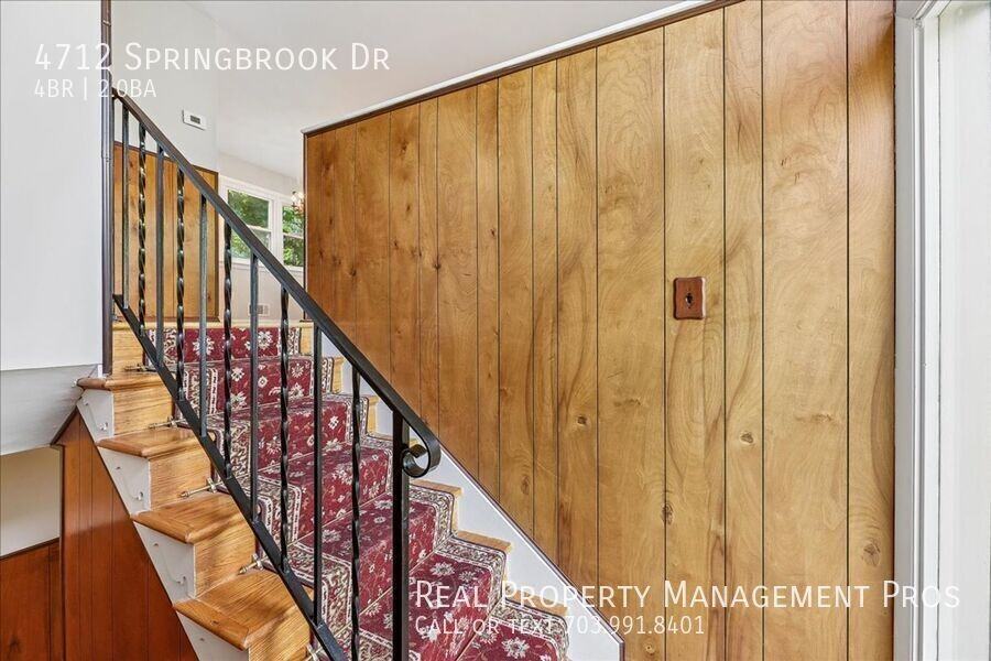 4712 Springbrook Dr - Photo 3 of 42