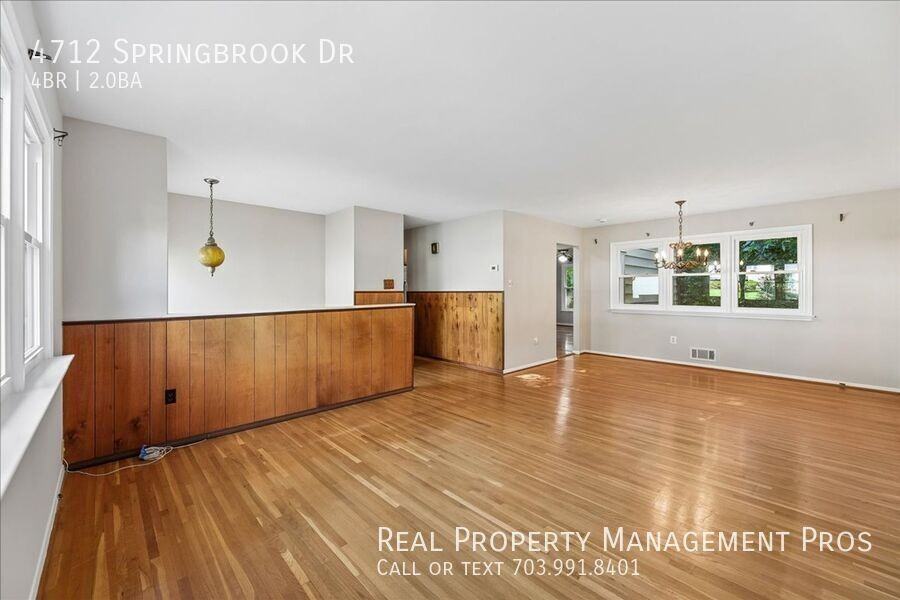 4712 Springbrook Dr - Photo 5 of 42