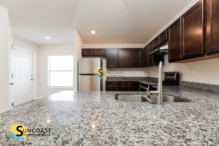 3409 Skyline Blvd - Photo 7 of 14