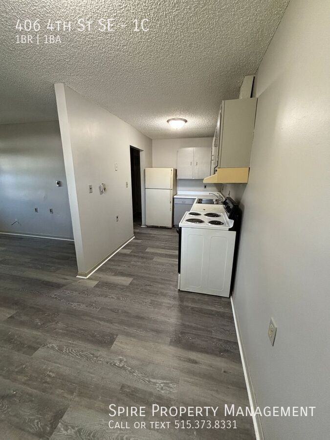 406 4th St Se #1C - Photo 4 of 11