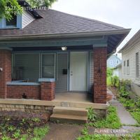 featured image of 1527 S State Ave