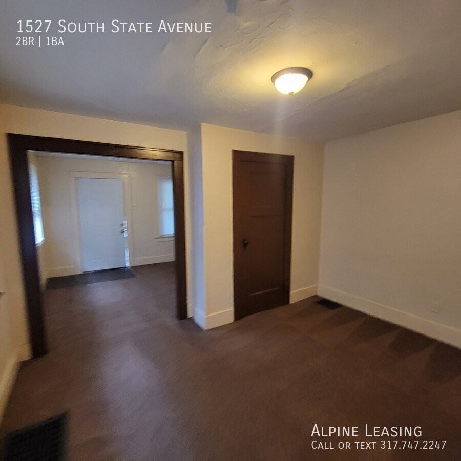 1527 S State Ave - Photo 5 of 7
