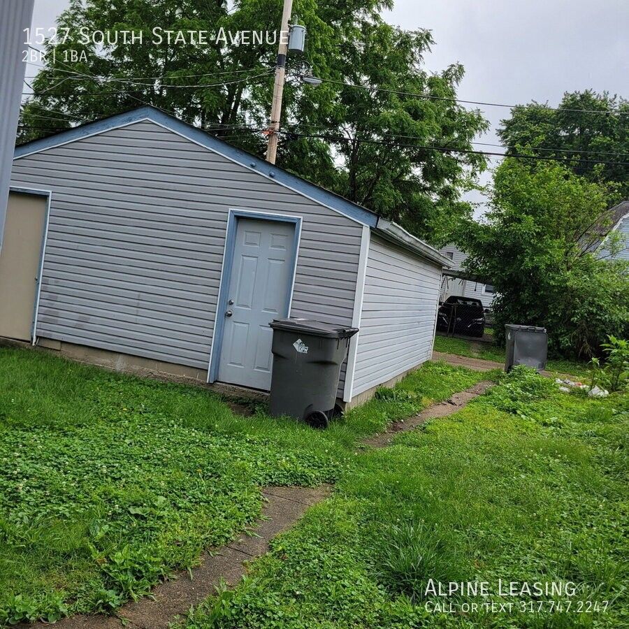 1527 S State Ave - Photo 6 of 7