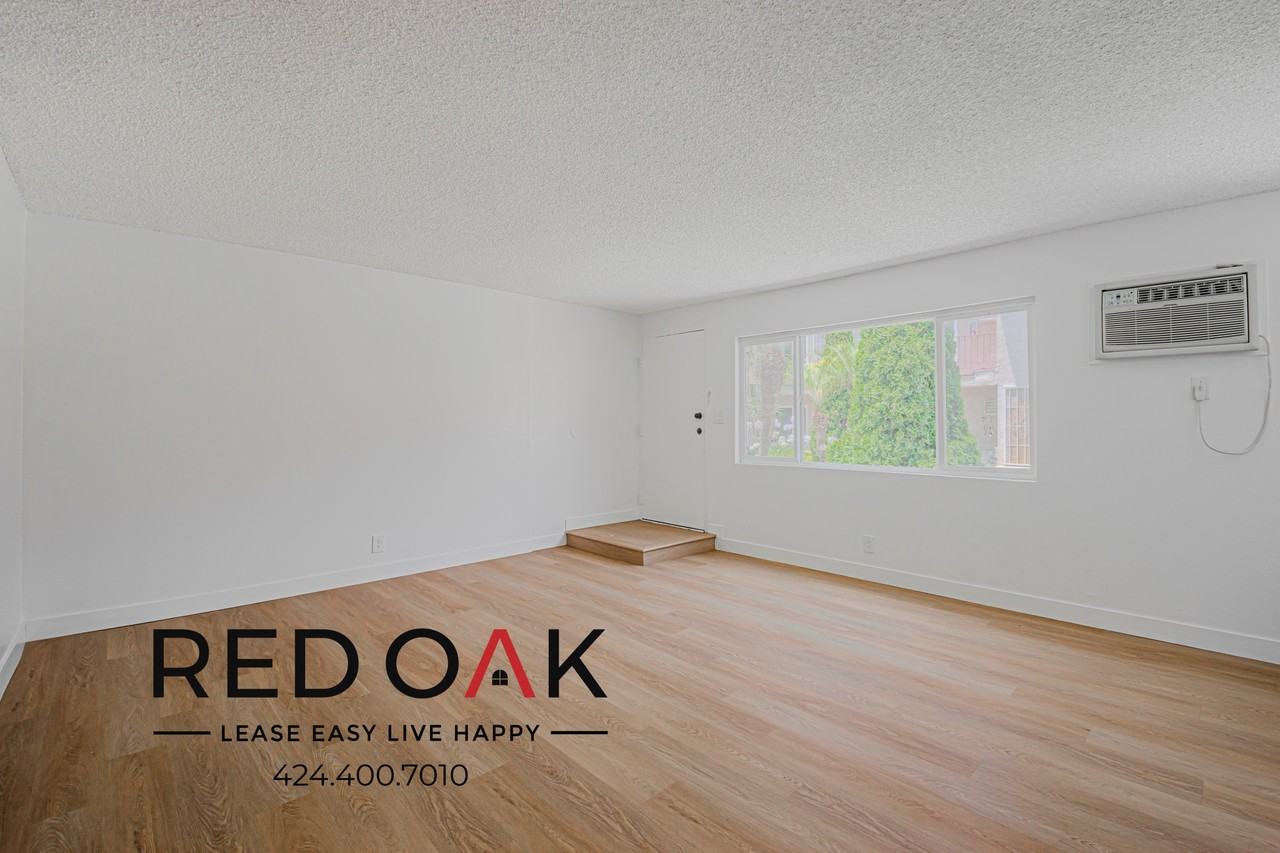 11051 Barnwall St #4 - Photo 5 of 14