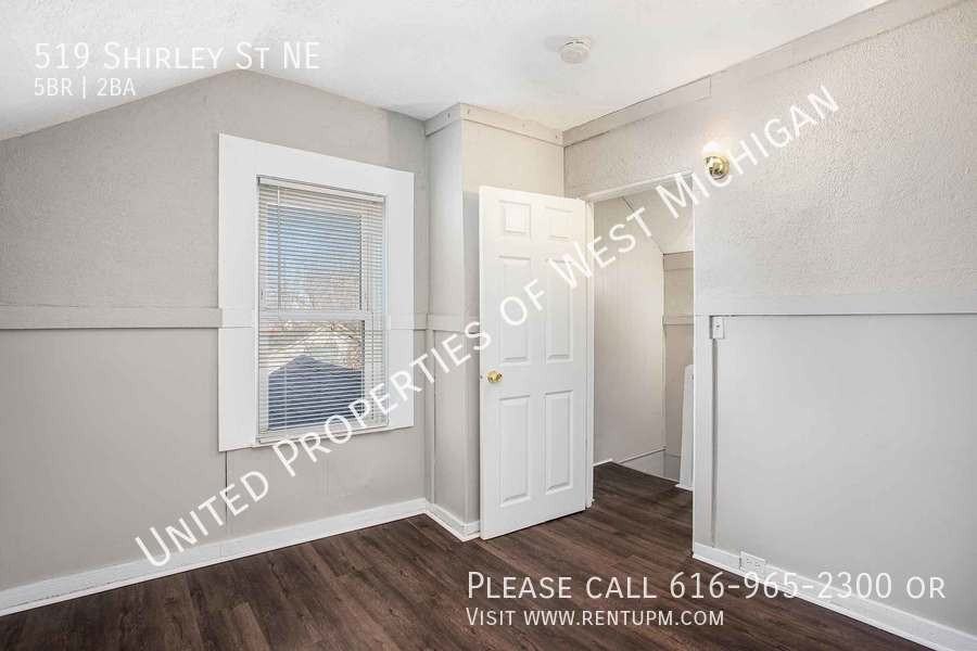 519 Shirley St Ne - Photo 2 of 20
