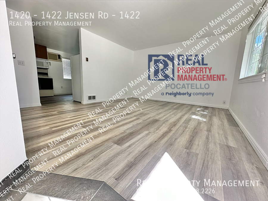 1420 - 1422 Jensen Rd #1422 - Photo 4 of 15
