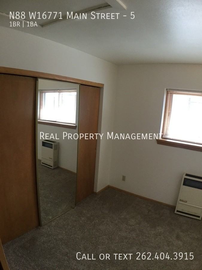 N88W16771 Main St #5 - Photo 6 of 8