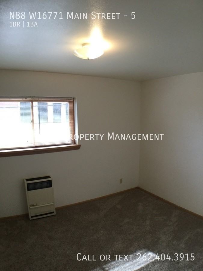 N88W16771 Main St #5 - Photo 7 of 8