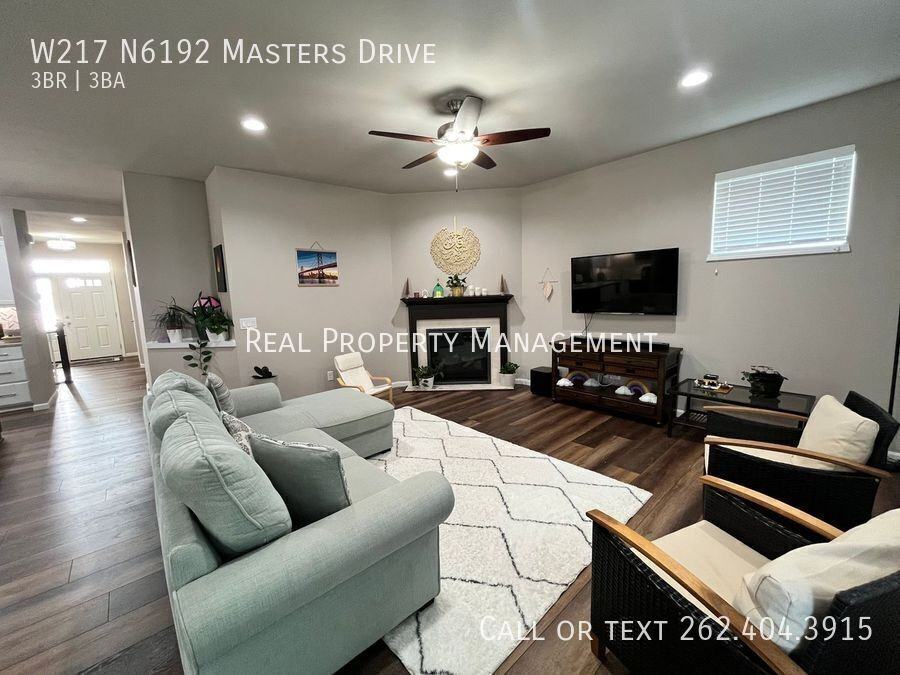 W217N6192 Masters Dr - Photo 5 of 18