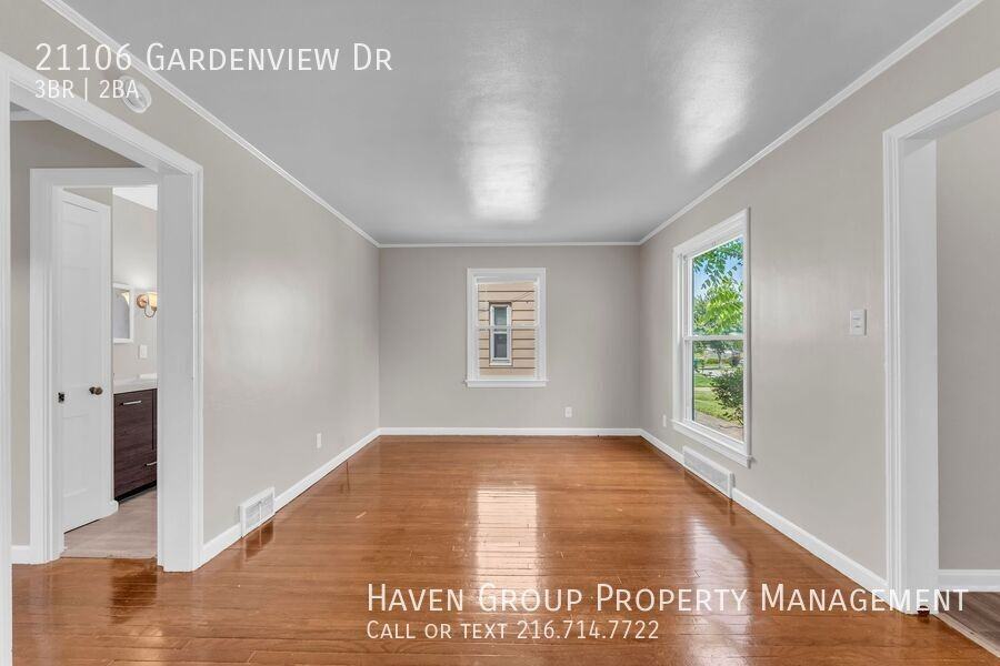 21106 Gardenview Dr - Photo 4 of 23