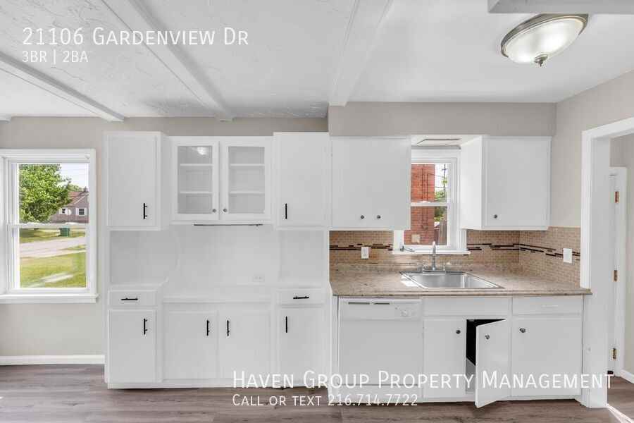 21106 Gardenview Dr - Photo 6 of 23
