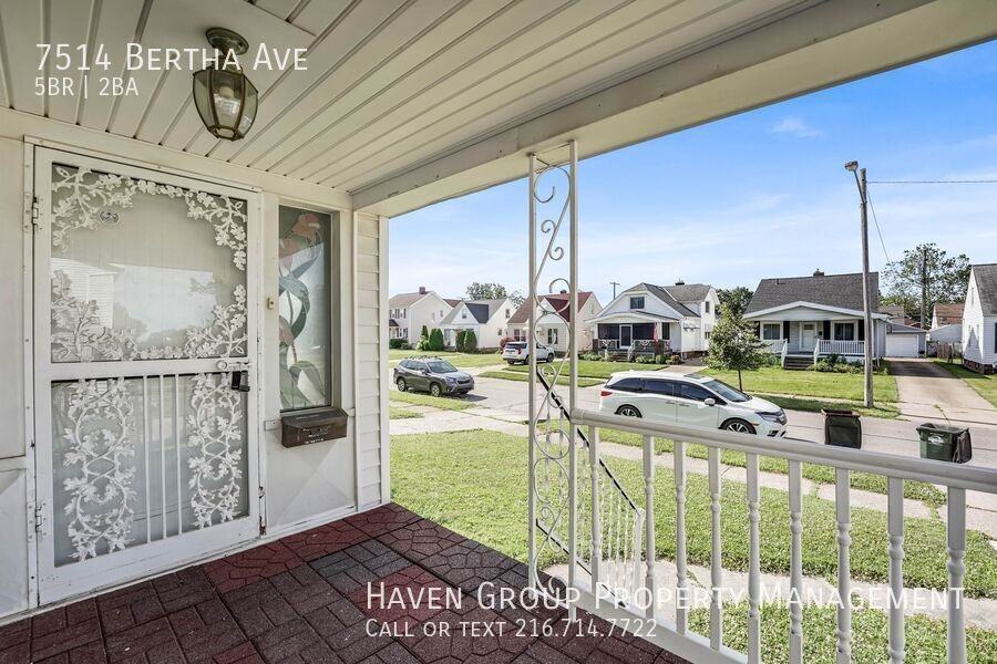 7514 Bertha Ave - Photo 3 of 29