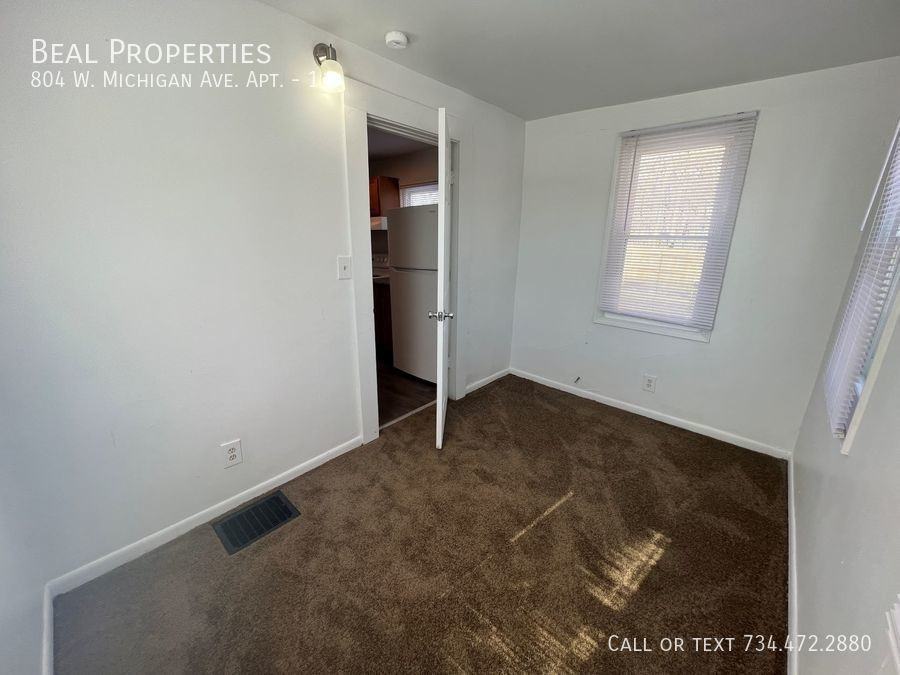 804 W Michigan Ave #1 - Photo 3 of 13