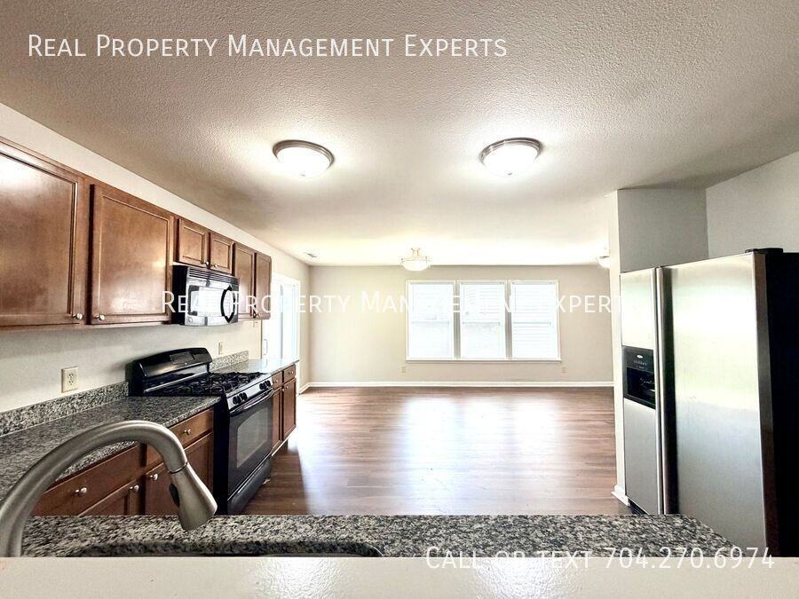 8609 Old Potters Rd - Photo 2 of 16