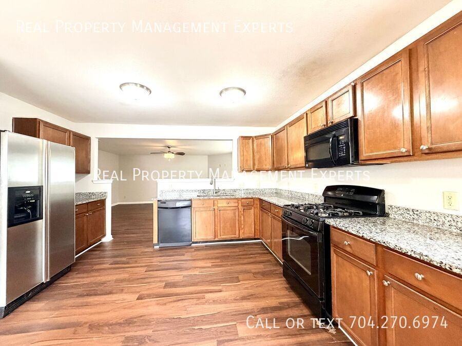 8609 Old Potters Rd - Photo 3 of 16