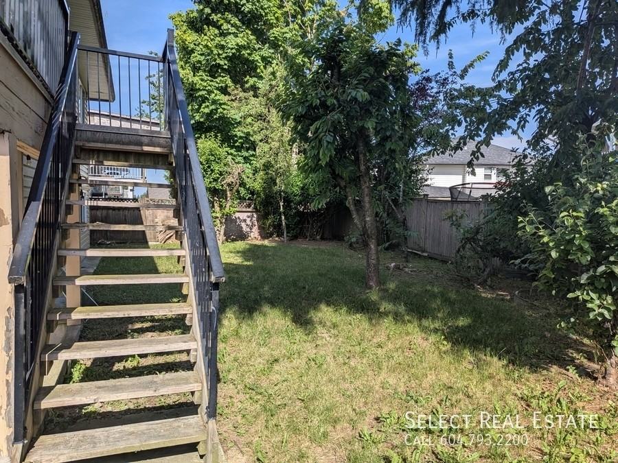 31033 Upper Maclure Rd - Photo 3 of 49