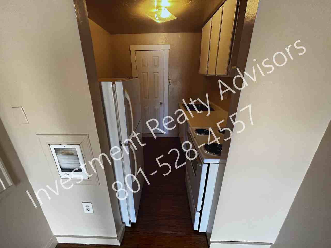585 N Main St #7B - Photo 3 of 7