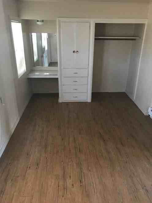 585 N Main St #14 - Photo 3 of 7