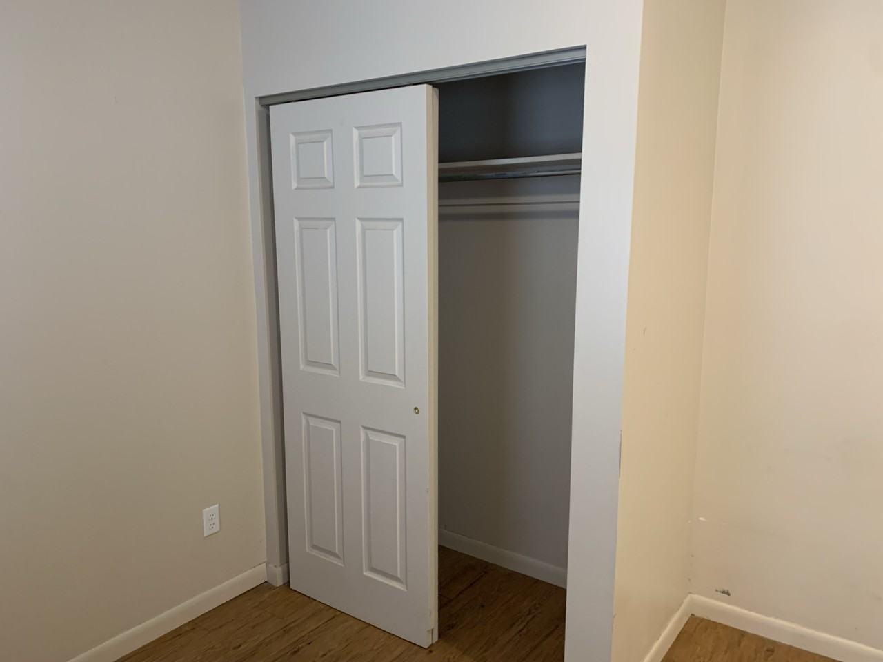 585 N Main St #11 - Photo 4 of 5
