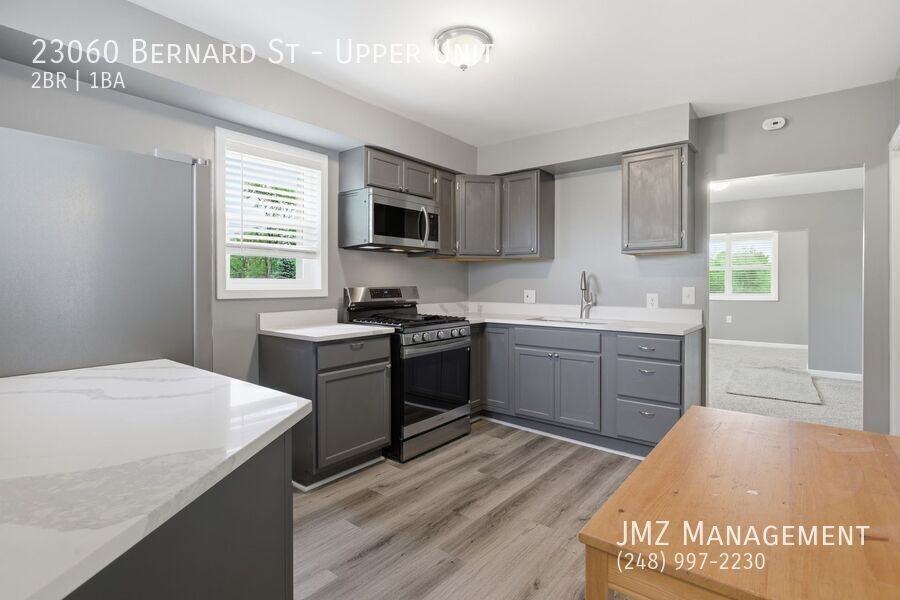 23060 Bernard St - Photo 2 of 40