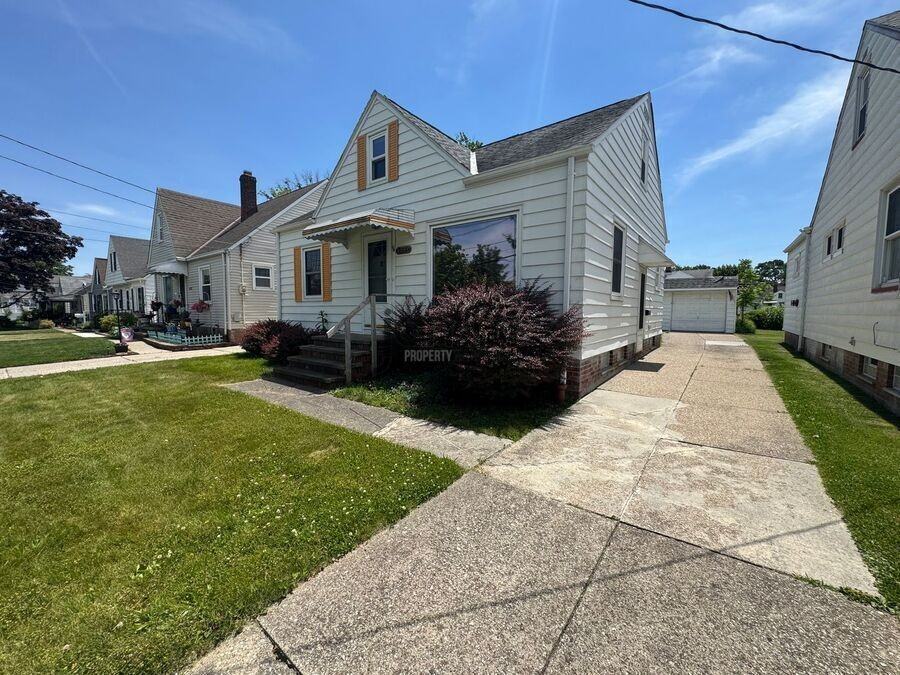 6227 Traymore Ave - Photo 2 of 19
