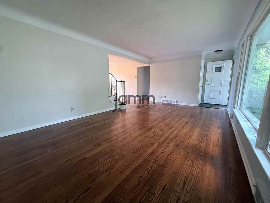 24113 E Silsby Rd - Photo 2 of 28