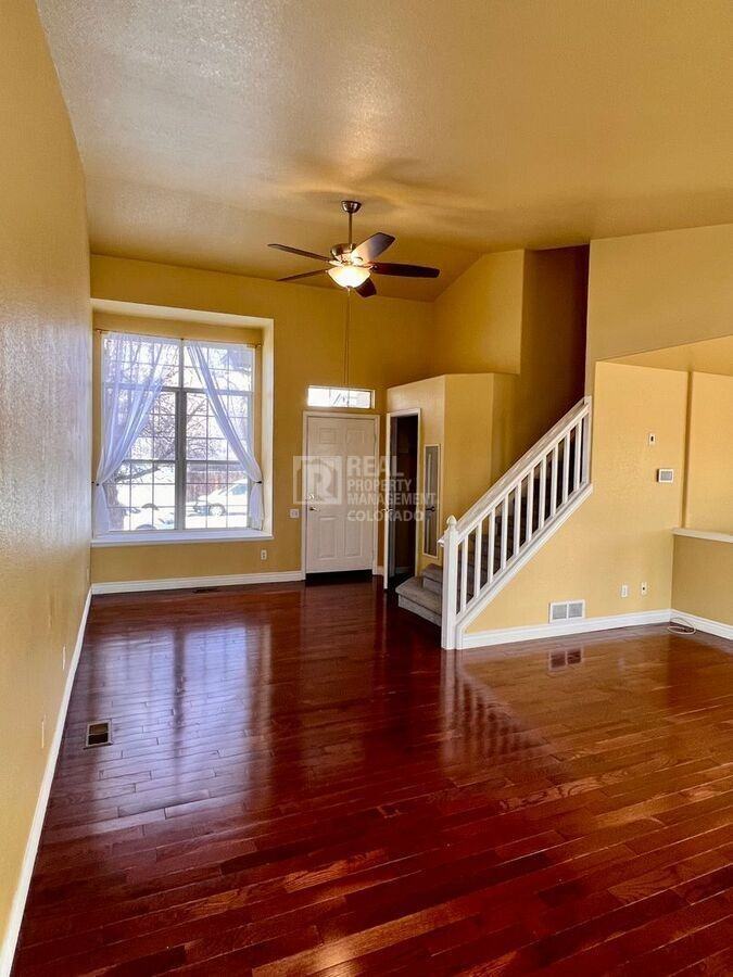 1408 Marigold Dr - Photo 3 of 23