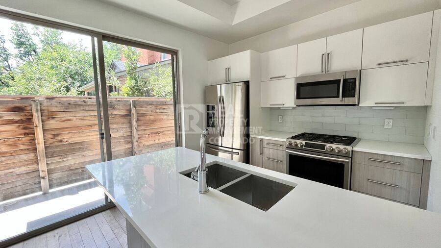 4039 Tejon St - Photo 4 of 24