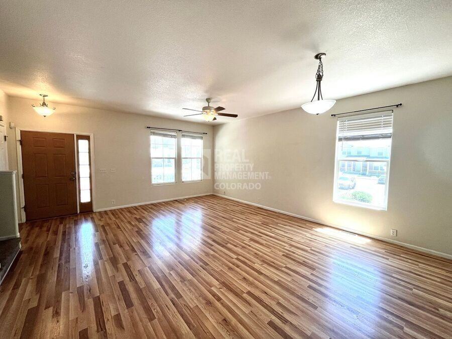 2158 Creekridge Pt - Photo 3 of 17