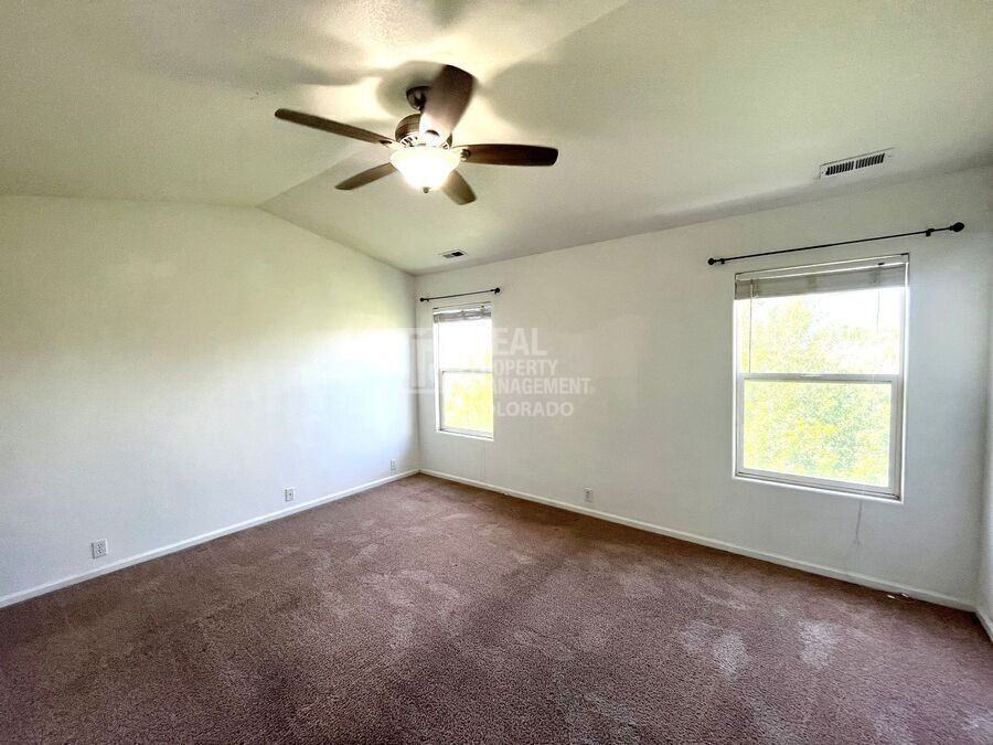 2158 Creekridge Pt - Photo 7 of 17